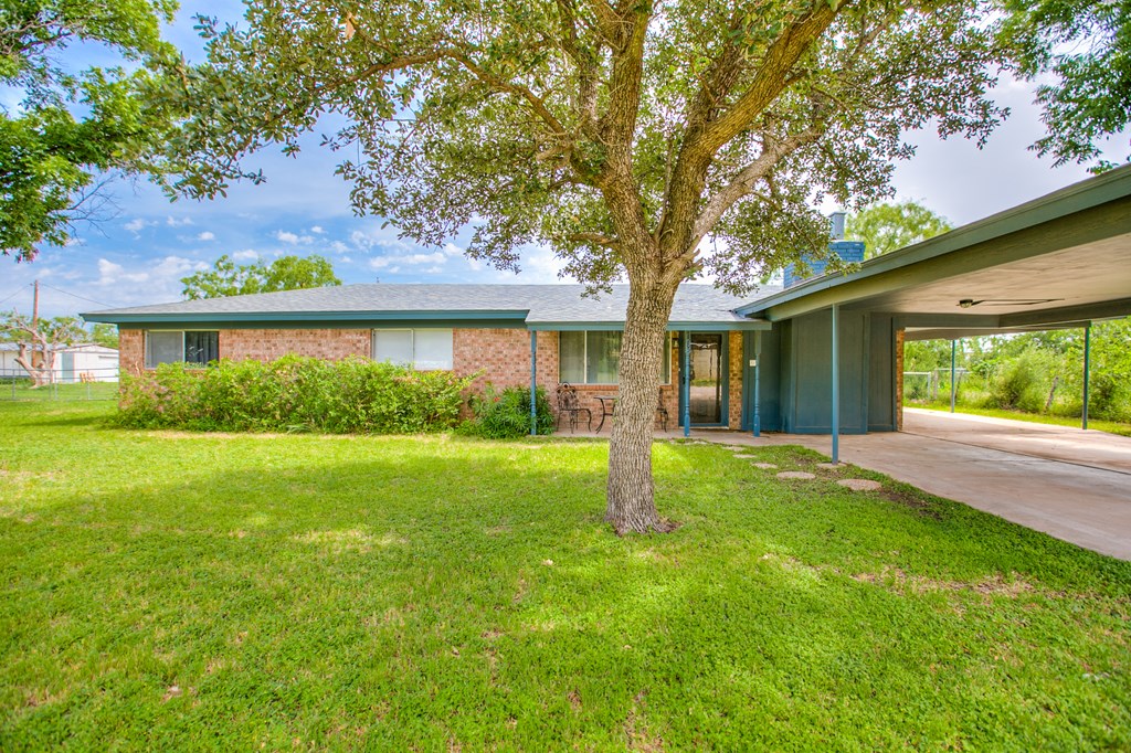 7585 Verbena St Property Photo 3