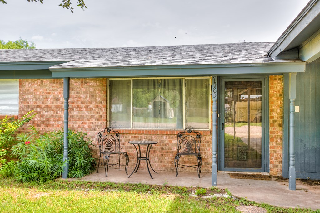 7585 Verbena St Property Photo 5