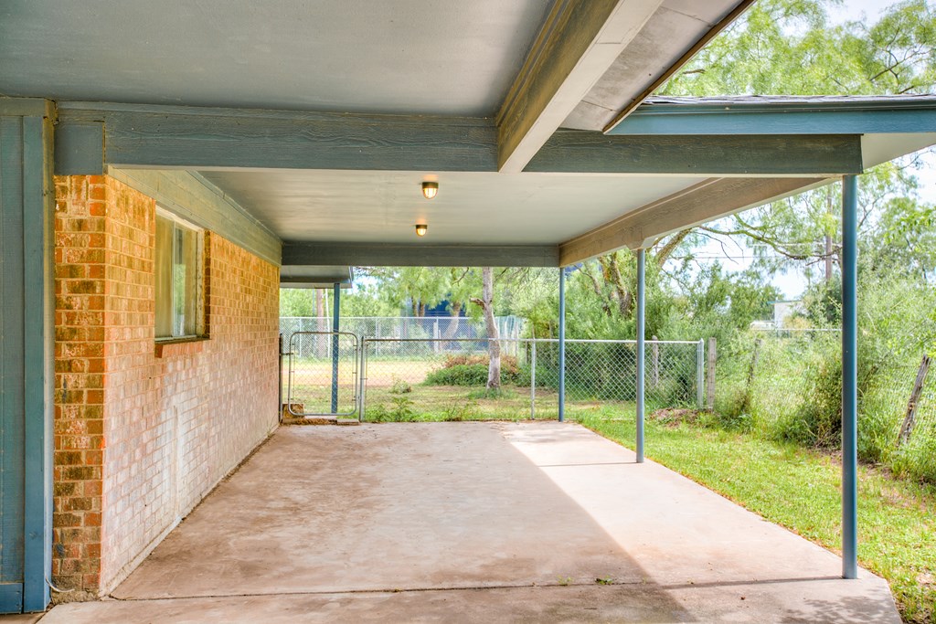 7585 Verbena St Property Photo 6