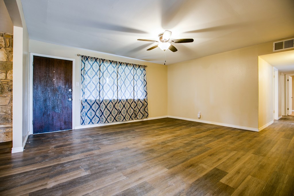 7585 Verbena St Property Photo 9