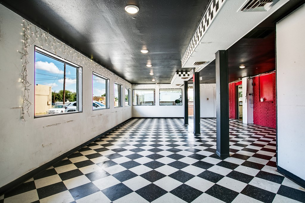 1205 N Chadbourne Street Property Photo 25