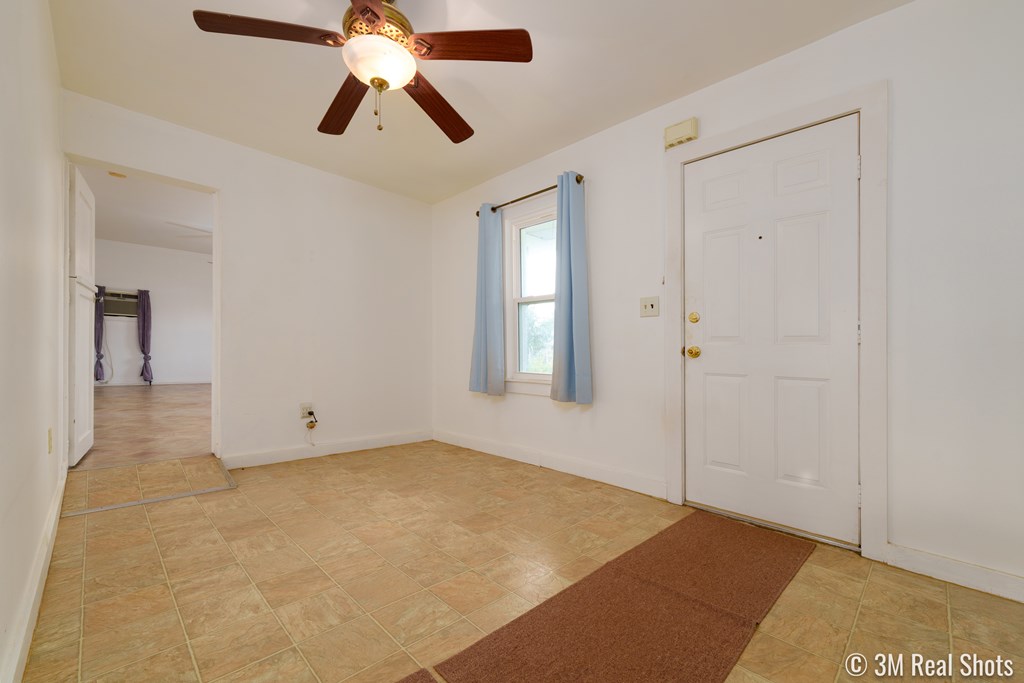 25 E 41st St Property Photo 7