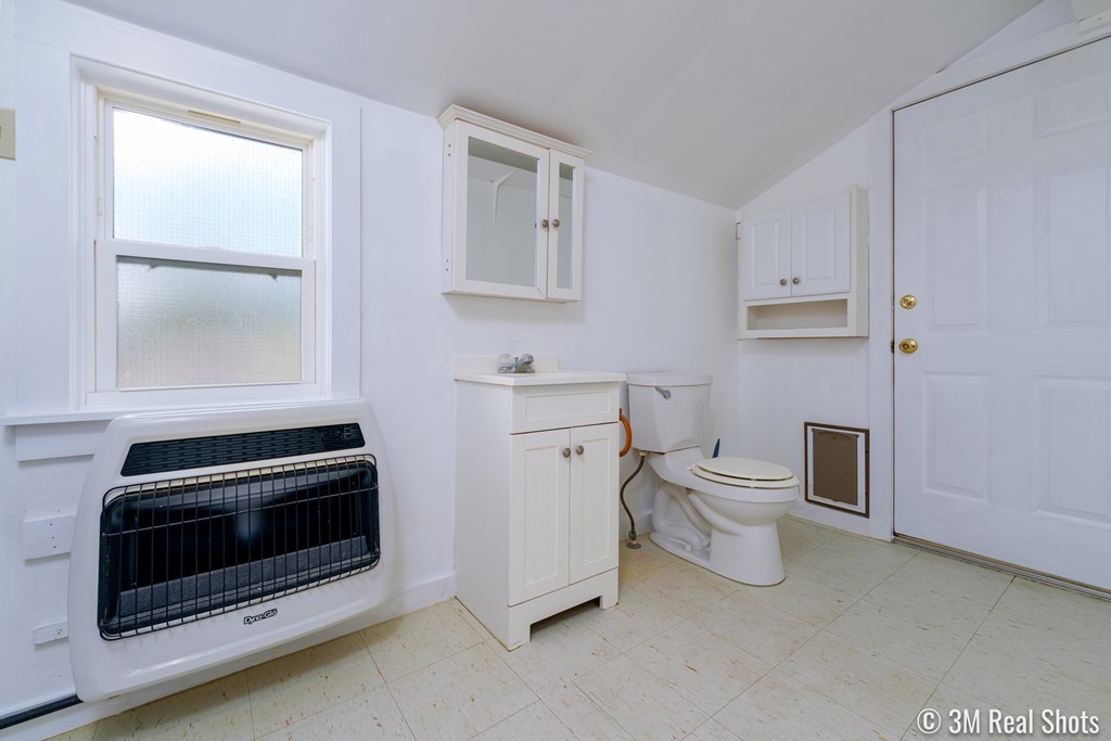 25 E 41st St Property Photo 20