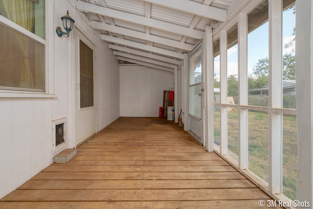 25 E 41st St Property Photo 22