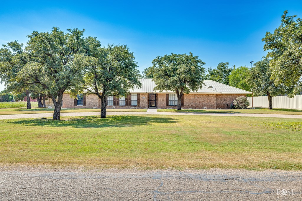 2505 Fairview School Rd Property Photo 2