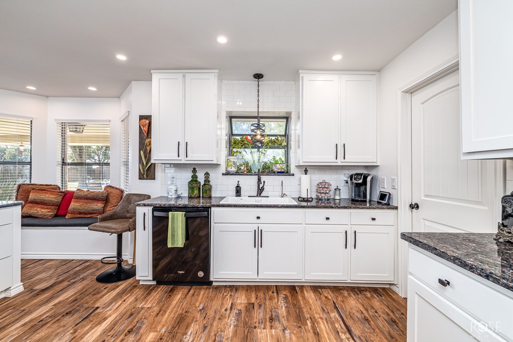 2505 Fairview School Rd Property Photo 11