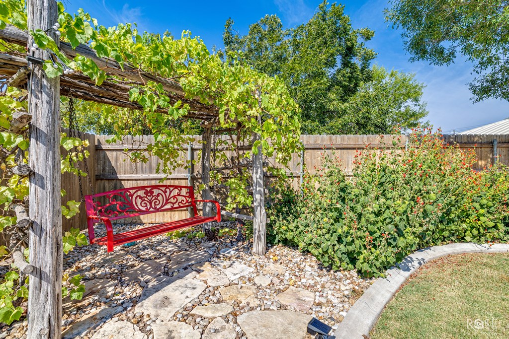 2505 Fairview School Rd Property Photo 31