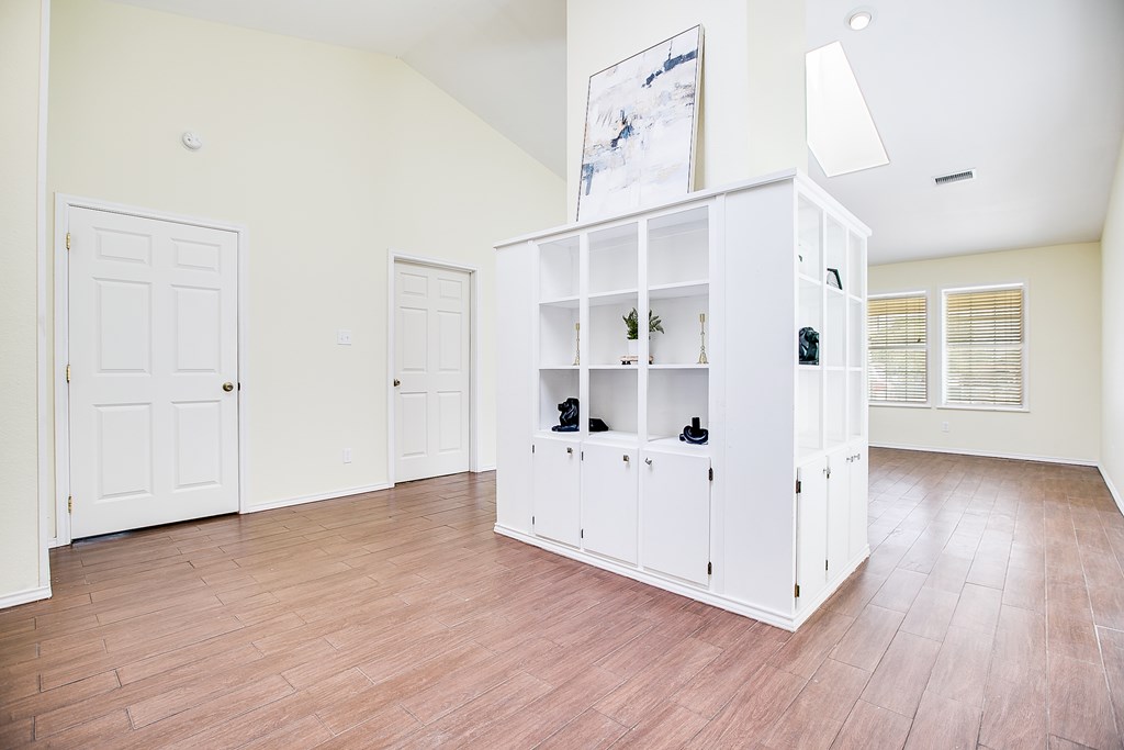 2638 Webster St Property Photo 7