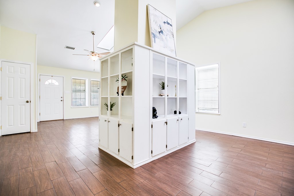 2638 Webster St Property Photo 10