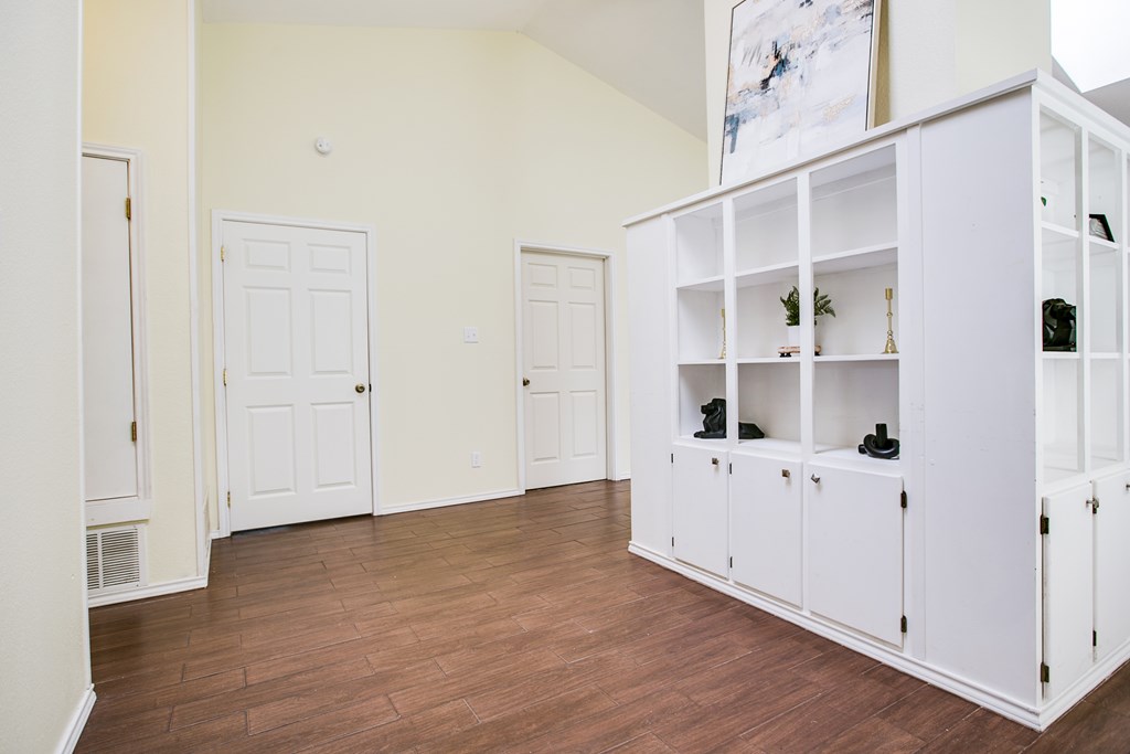 2638 Webster St Property Photo 13