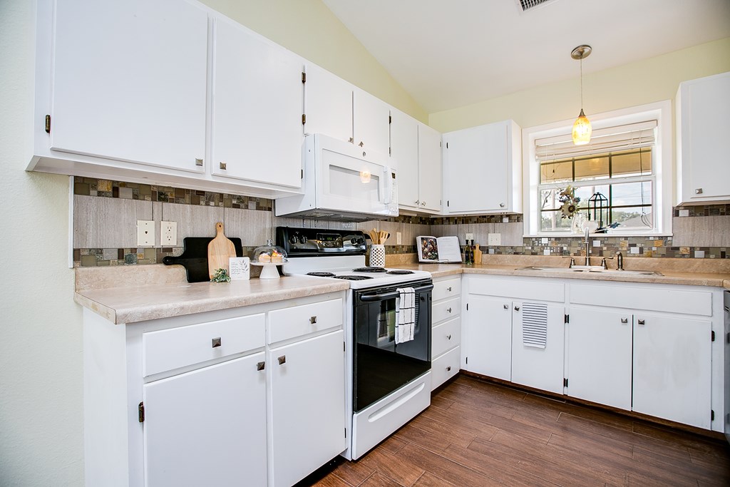 2638 Webster St Property Photo 15