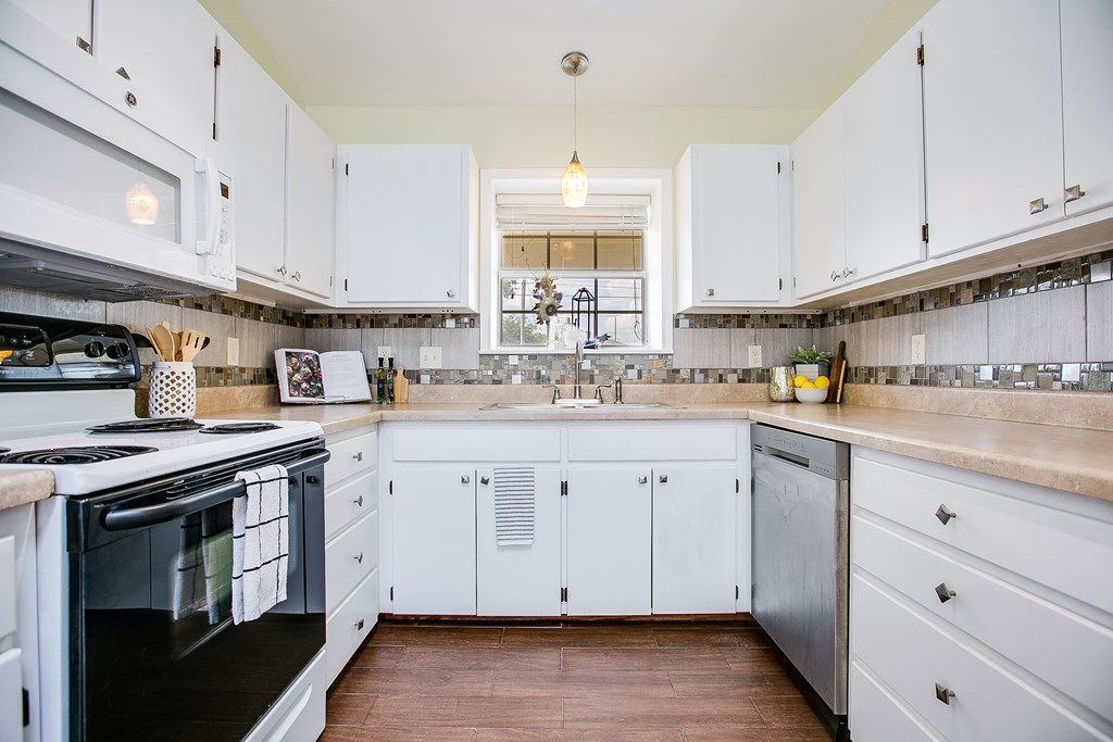 2638 Webster St Property Photo 17