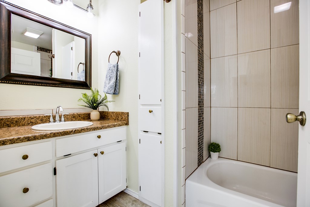 2638 Webster St Property Photo 20