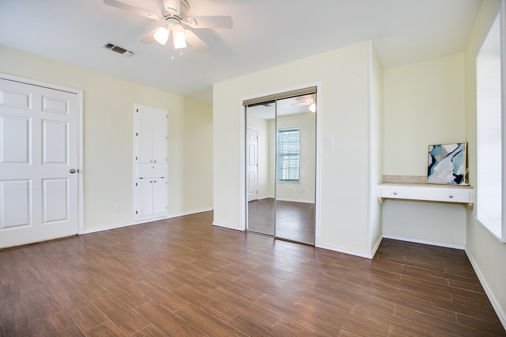 2638 Webster St Property Photo 24