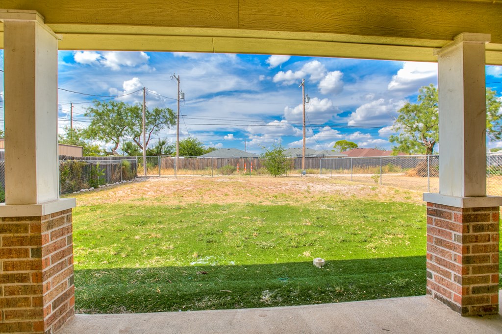 2638 Webster St Property Photo 29