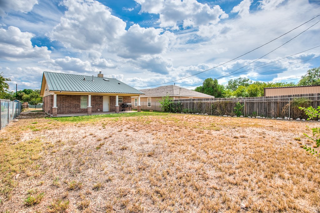 2638 Webster St Property Photo 30