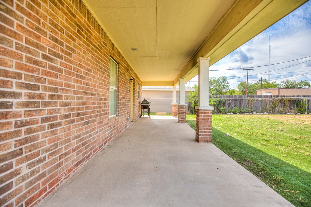 2638 Webster St Property Photo 33