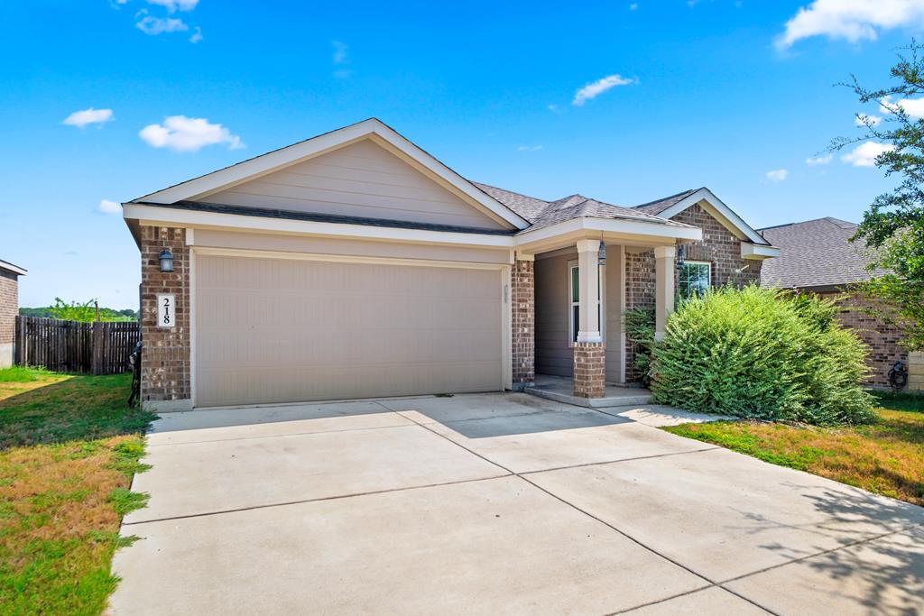 218 Holland Park Property Photo 1