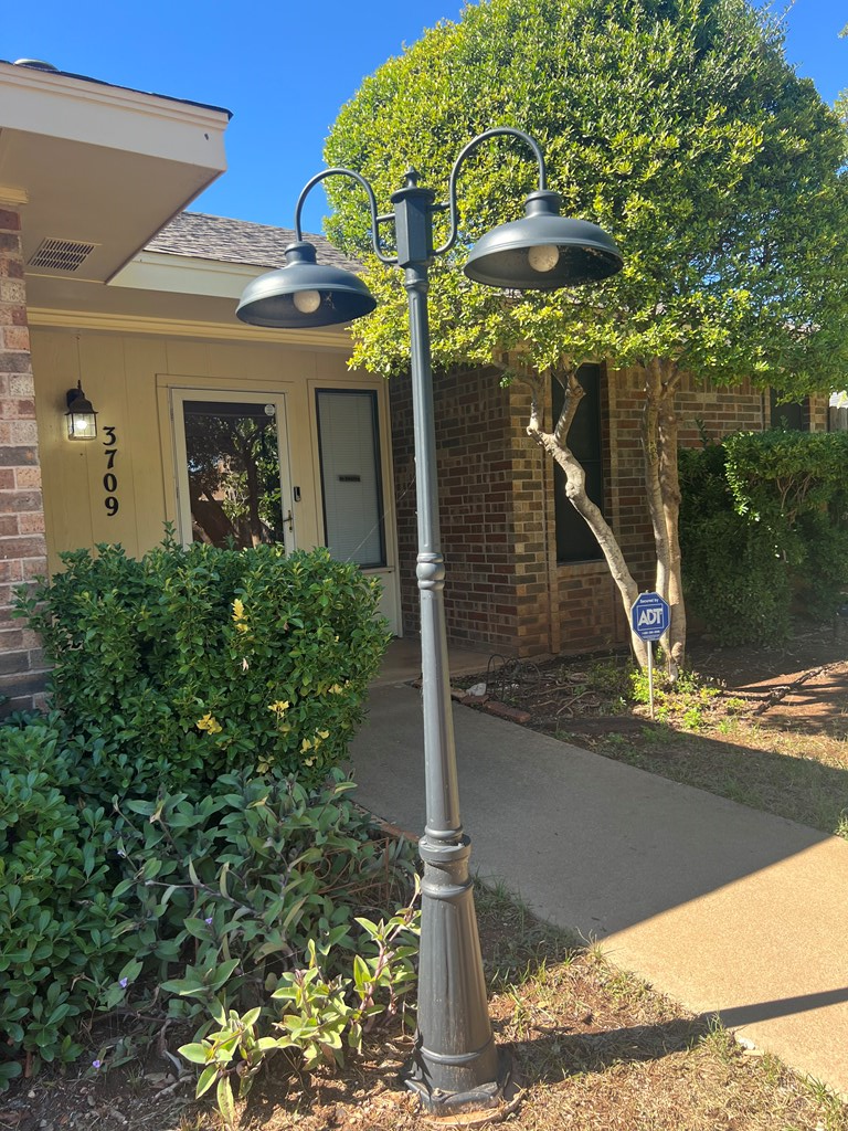 3709 Inglewood Dr Property Photo 4