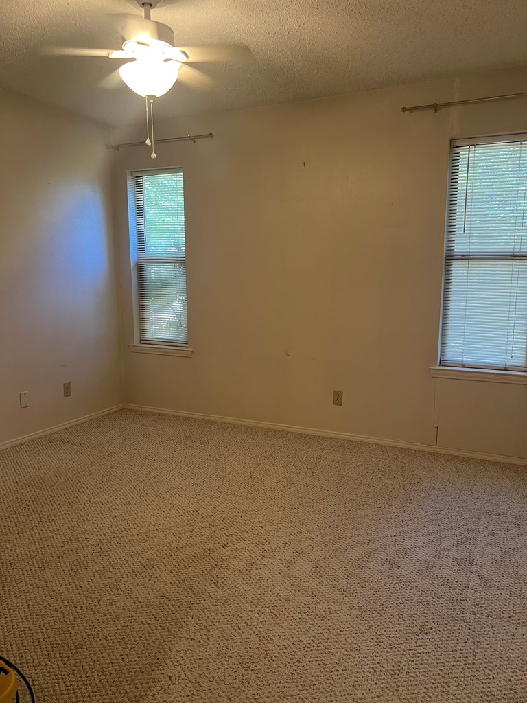 3709 Inglewood Dr Property Photo 29