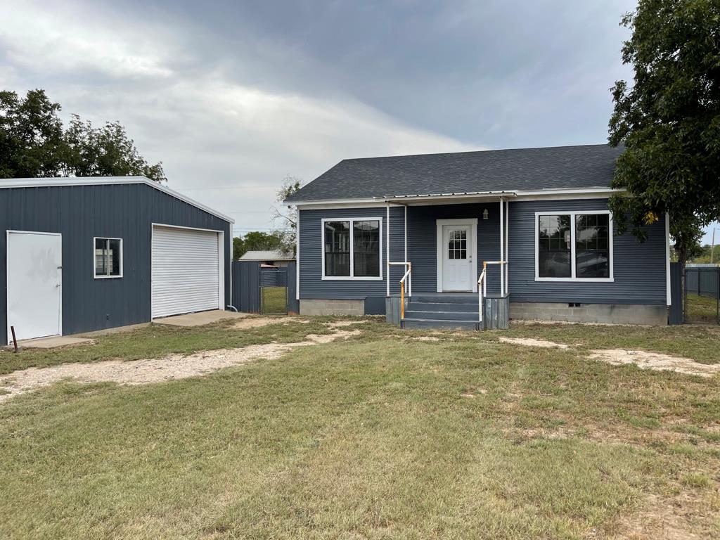 209 6th Ave Property Photo 1