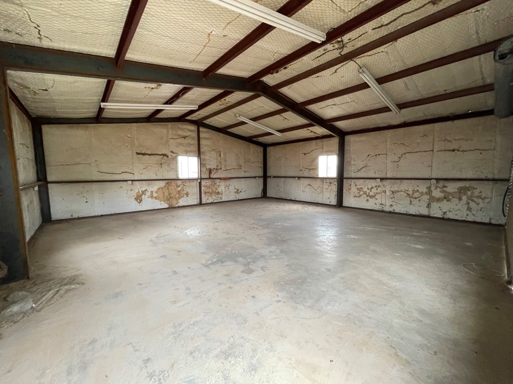 209 6th Ave Property Photo 16