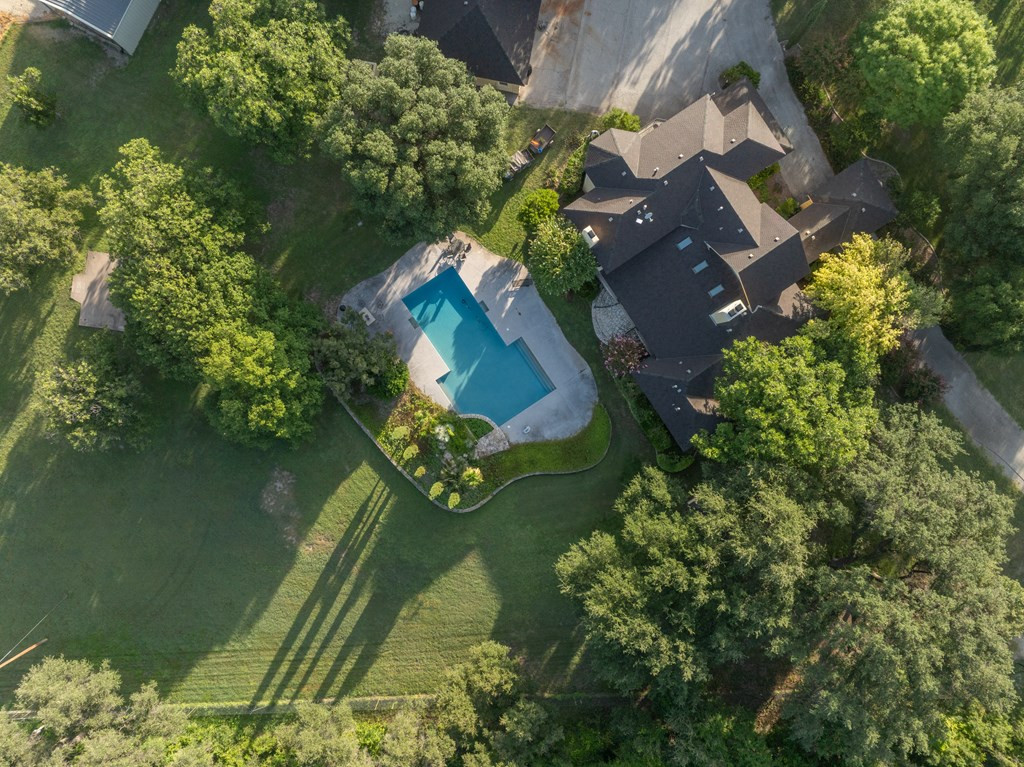 5000 Cralle Road Property Photo 13