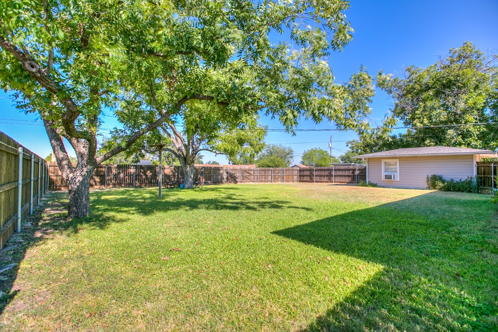 108 Largent Ave Property Photo 24