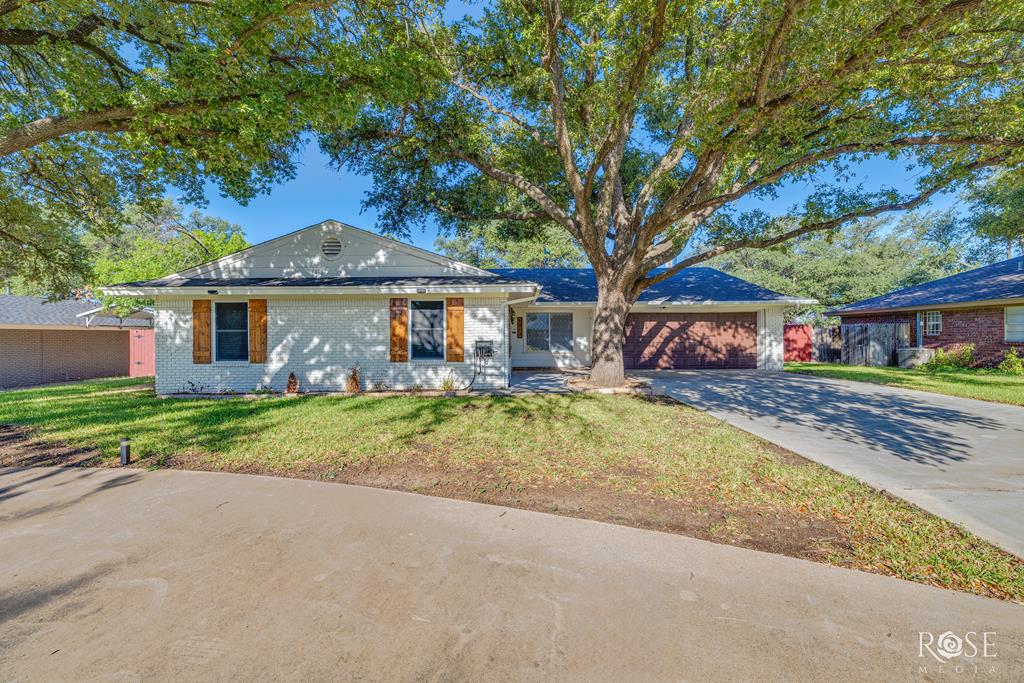 1917 A&m Ave Property Photo 1