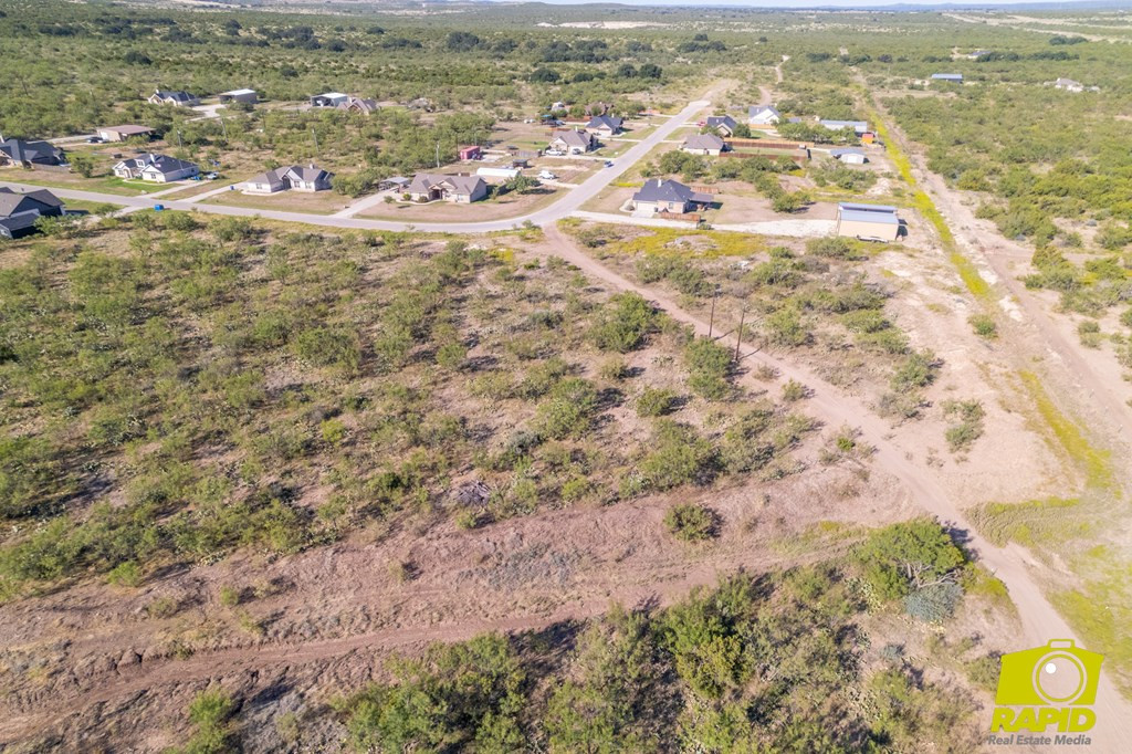 16900 Riata Trail Property Photo 4
