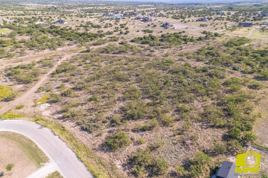 16914 Riata Trail Property Photo 7
