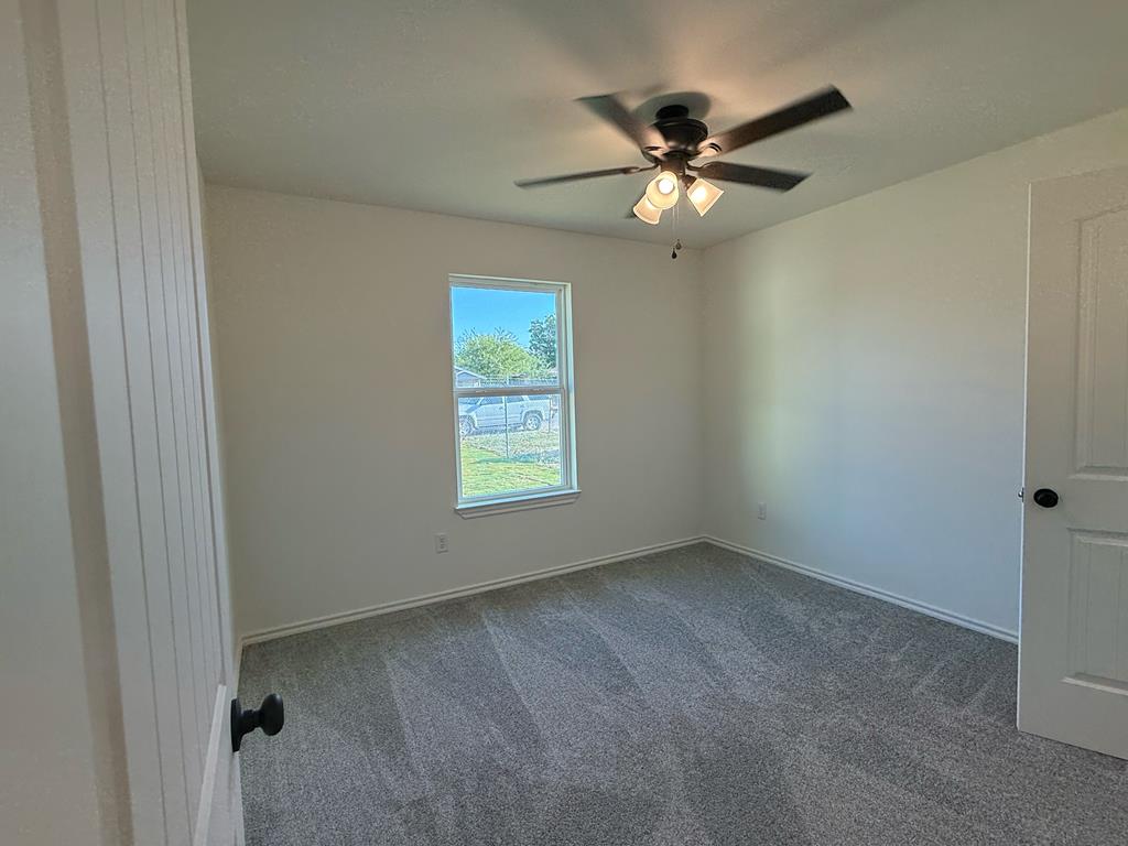 914 Texas Ave Property Photo 9