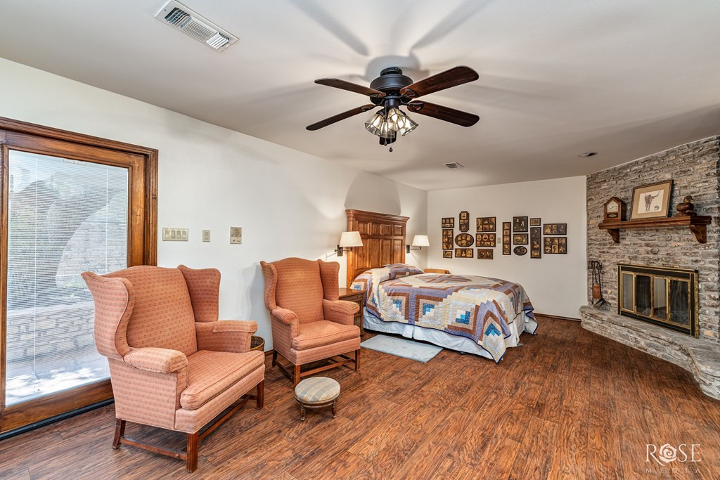 120 Kings Court Property Photo 20