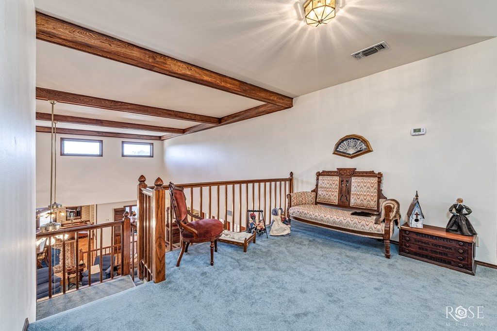 120 Kings Court Property Photo 27