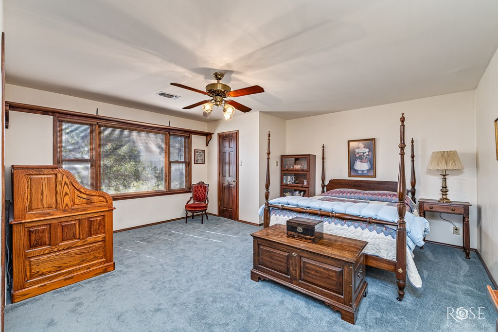 120 Kings Court Property Photo 28