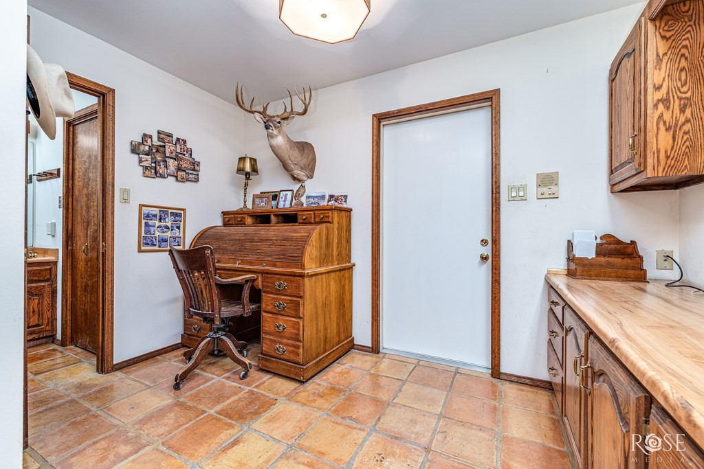 120 Kings Court Property Photo 36