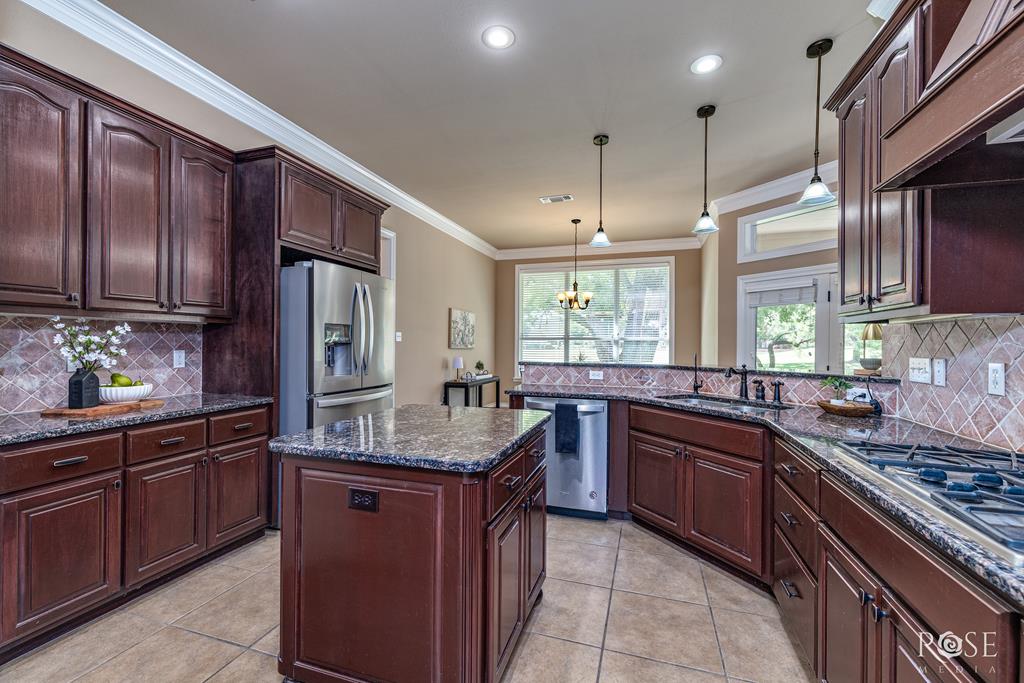 4833 N Bentwood Dr Property Photo 8