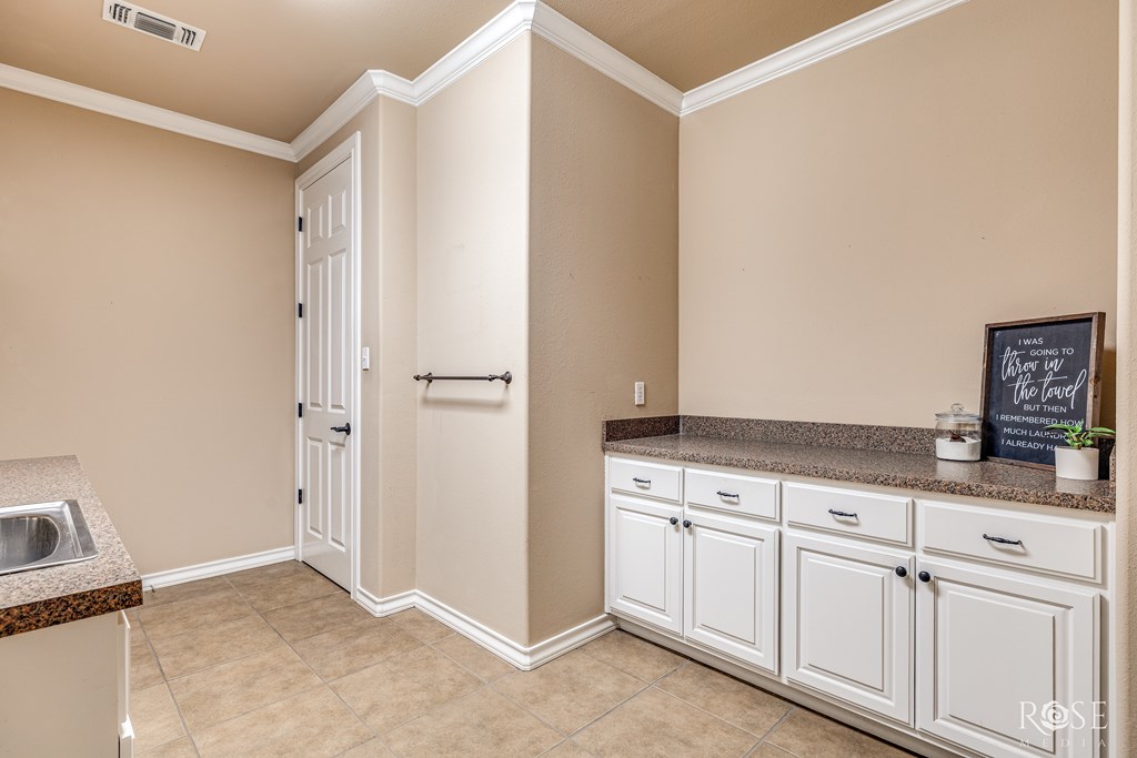 4833 N Bentwood Dr Property Photo 12