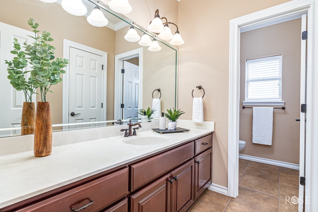 4833 N Bentwood Dr Property Photo 18