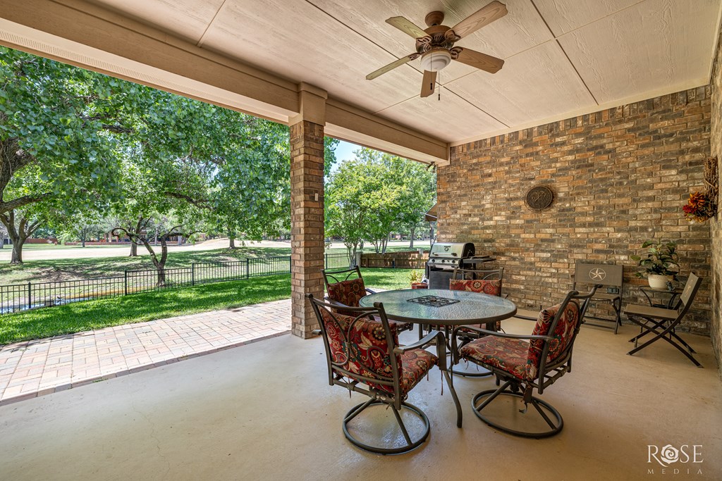 4833 N Bentwood Dr Property Photo 22