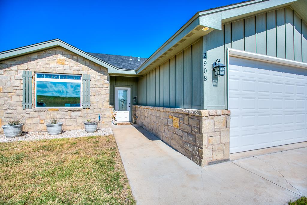 2908 Houston St Property Photo 1