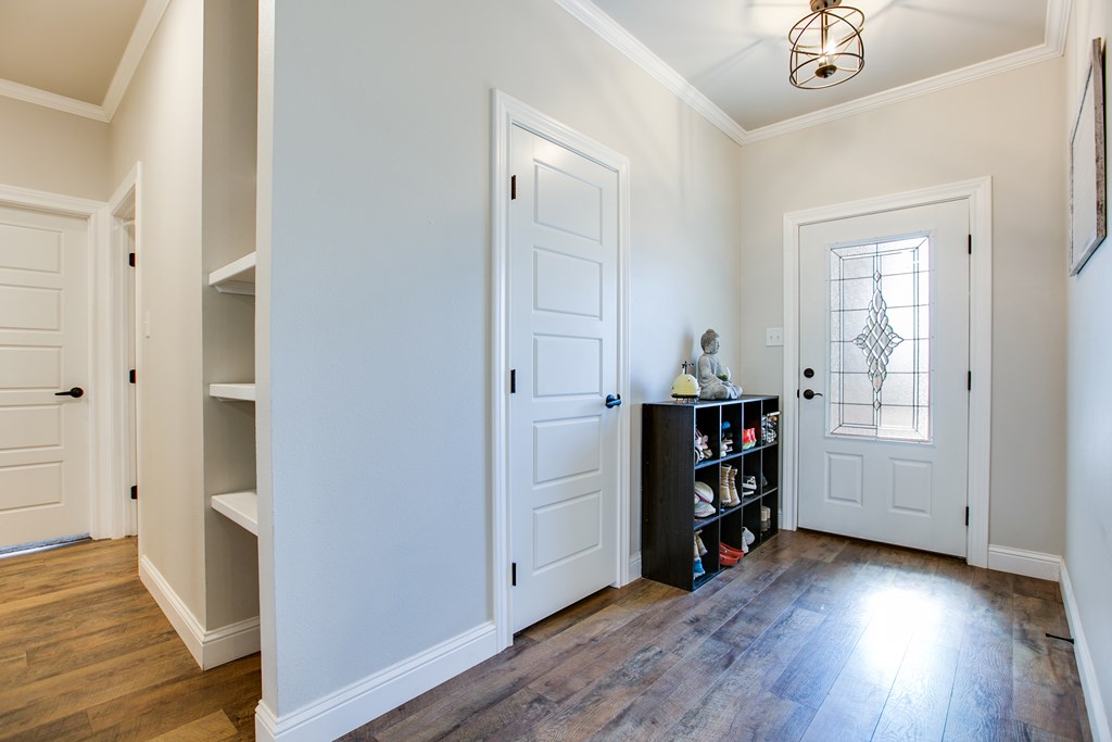 2908 Houston St Property Photo 3