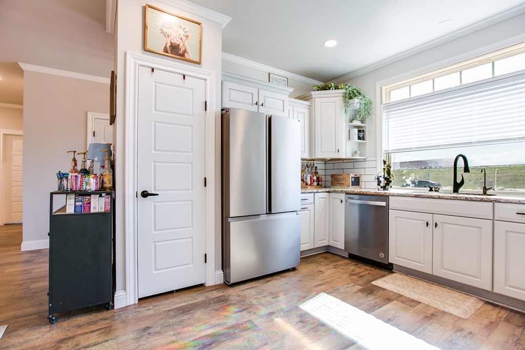 2908 Houston St Property Photo 5