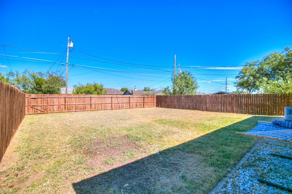 2908 Houston St Property Photo 17