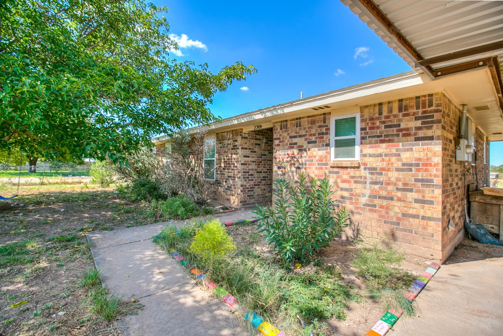 2306 Bitner Rd Property Photo 5