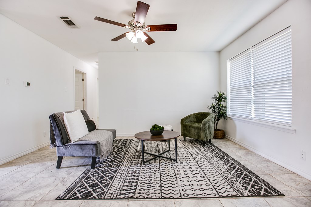 2306 Bitner Rd Property Photo 9