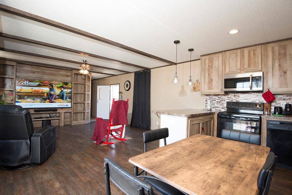 16117 S Post Oak Street Property Photo 12