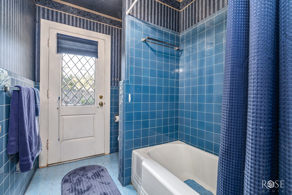 2634 Oxford Ave Property Photo 23