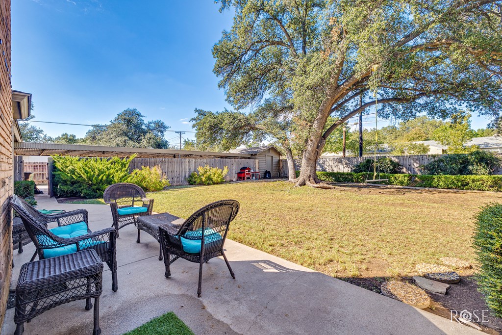 2634 Oxford Ave Property Photo 31