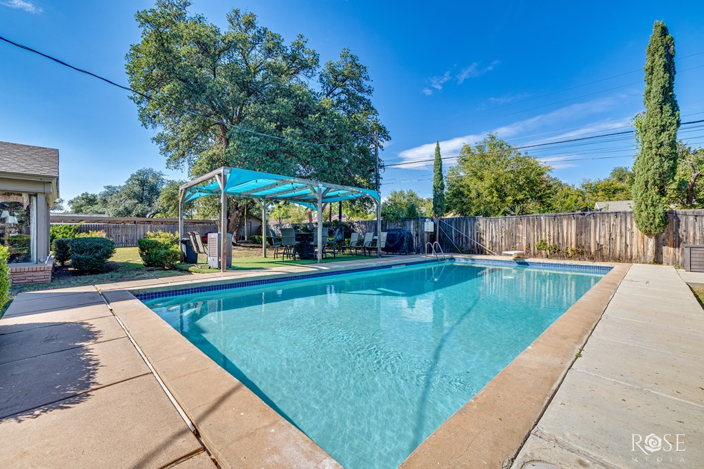 2634 Oxford Ave Property Photo 37